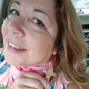 Meet your Posher, Deborah